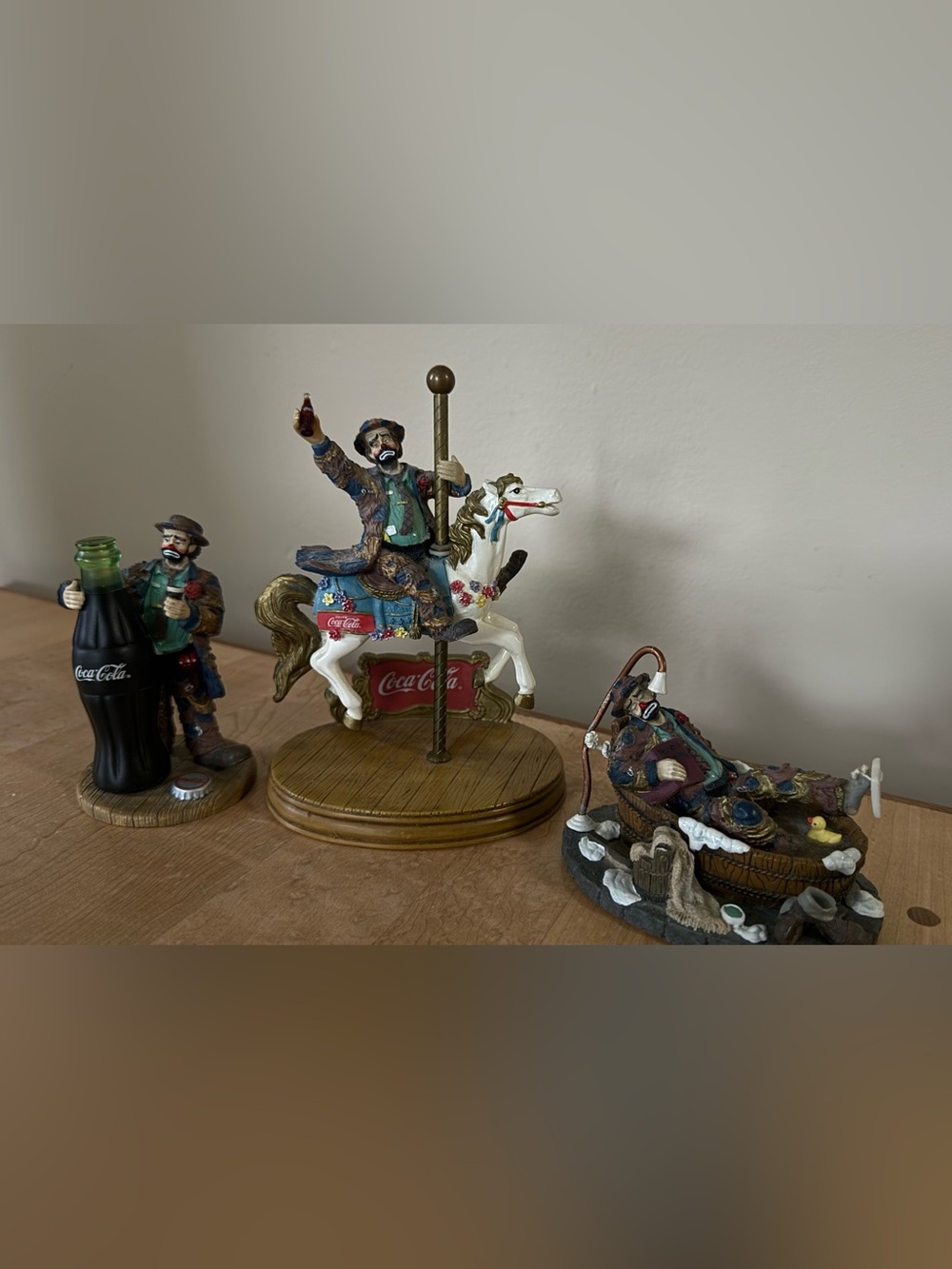 Emmett Kelly Coca-Cola White Collector Edition Base with Gold Accent-set of 3